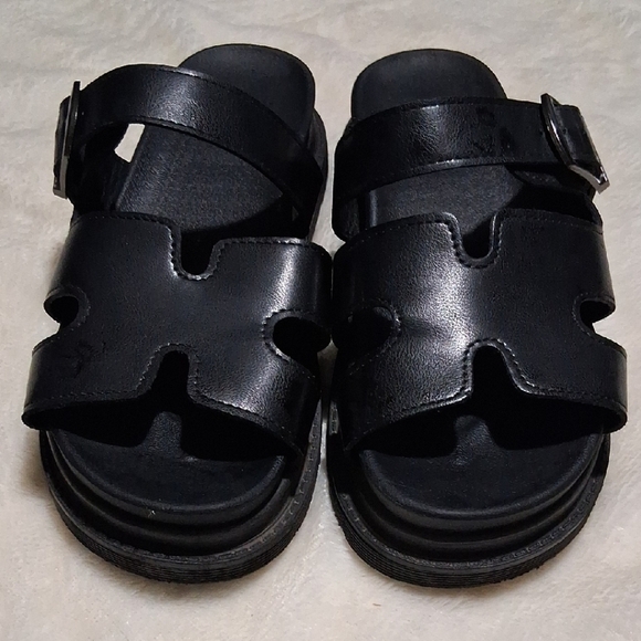 Black Chunky Leather Sandals with Platform Sole - Picture 1 of 9
